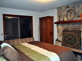 Lazy T Ranch Guest House Manhattan Kültér fotó